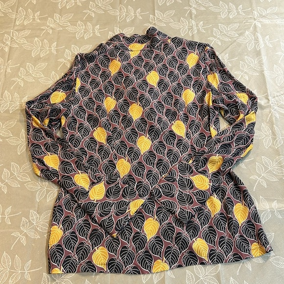 Ladies Ellen Eisemann Top. - Picture 4 of 5